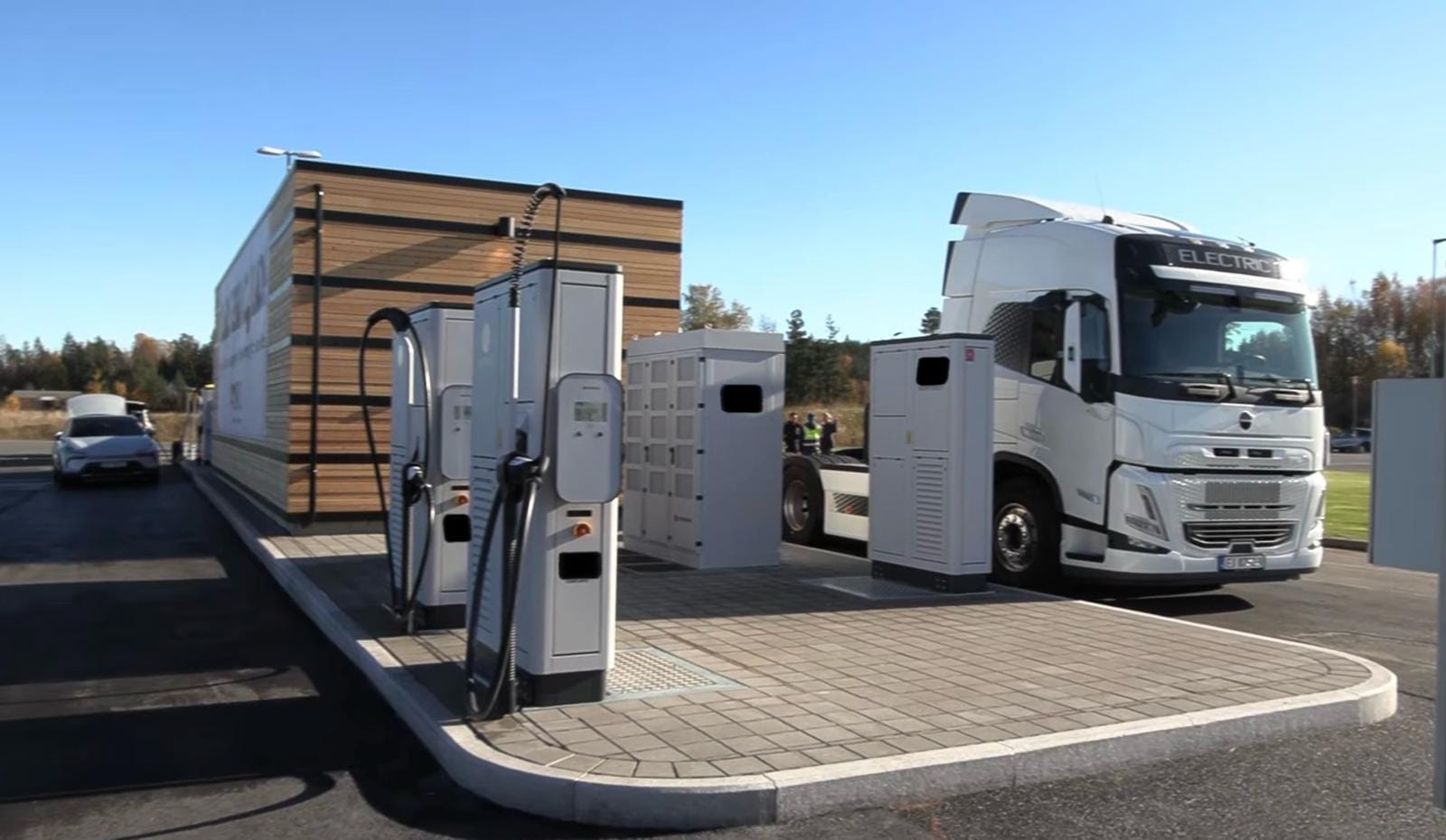 Megawatt Charging System – nowy rozdział w ładowaniu pojazdów ciężkich